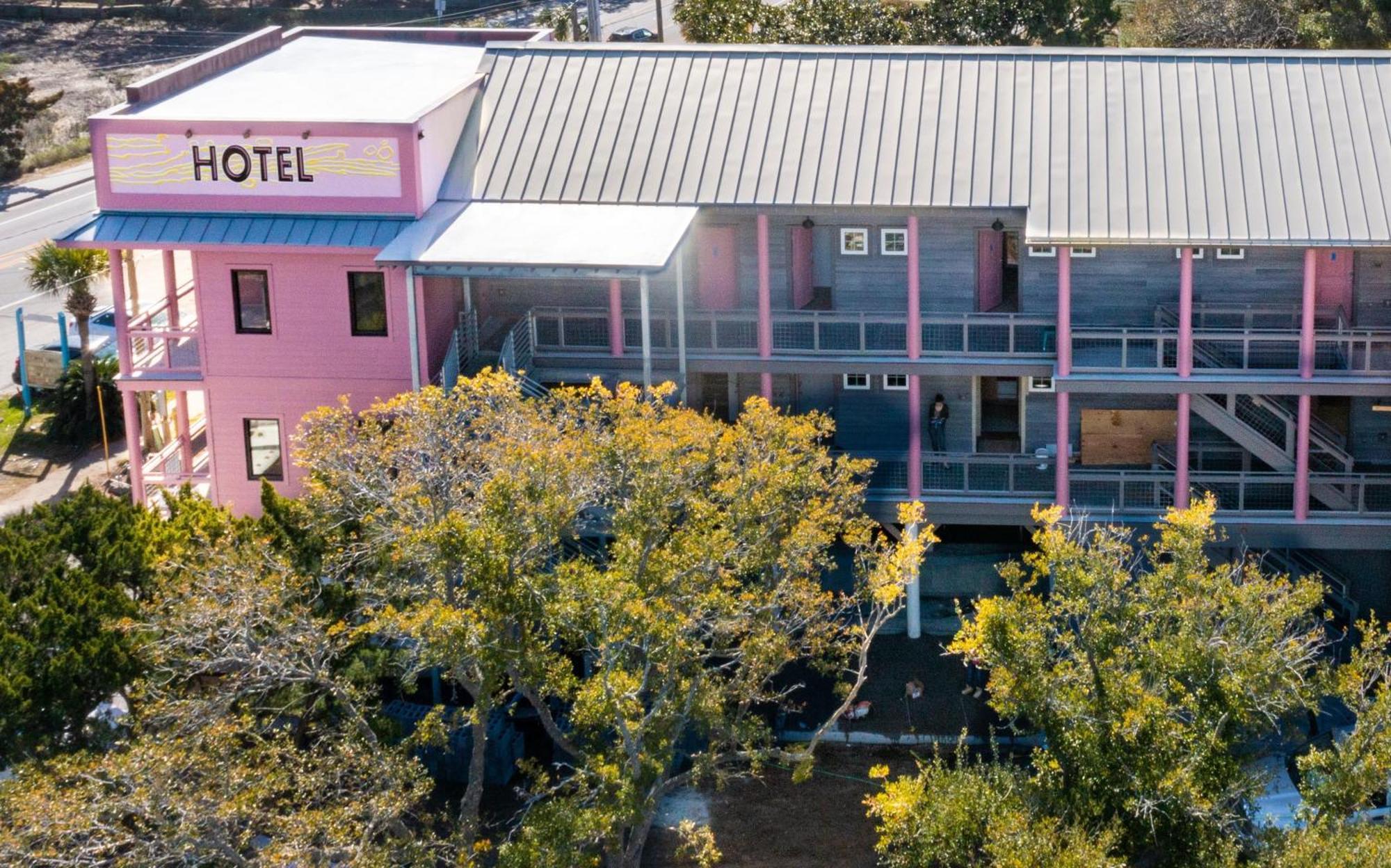 Hotel Folly With Marsh And Sunset Views Folly Beach Eksteriør billede