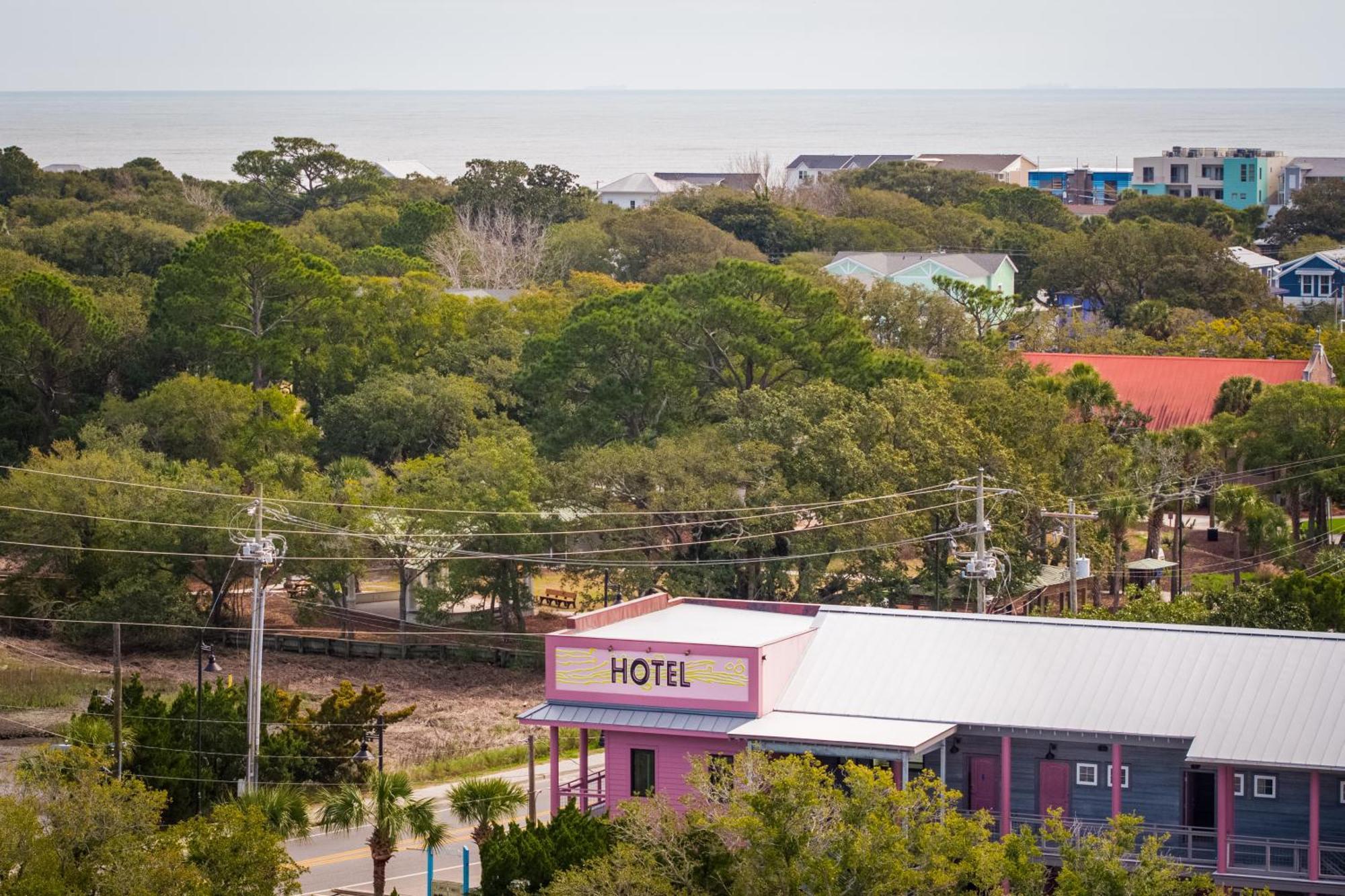 Hotel Folly With Marsh And Sunset Views Folly Beach Eksteriør billede